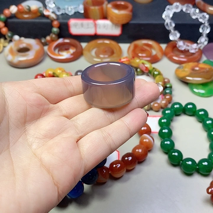 玛瑙/玉髓吊坠未镶嵌浪***头