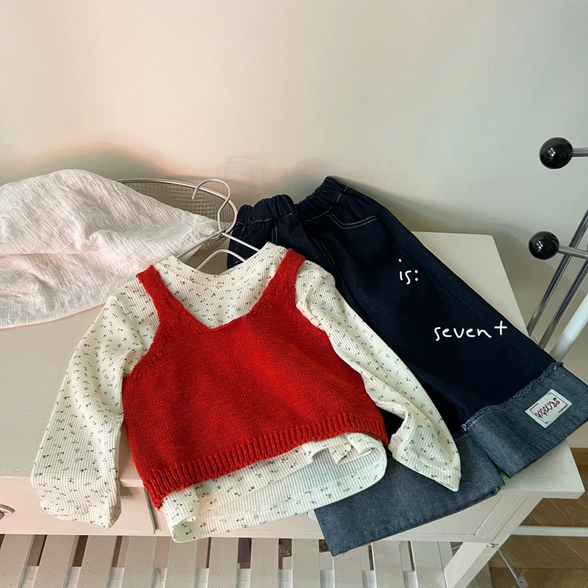 2025春款新款女童韩系套装儿童碎花长袖上衣针织背心直筒牛仔裤