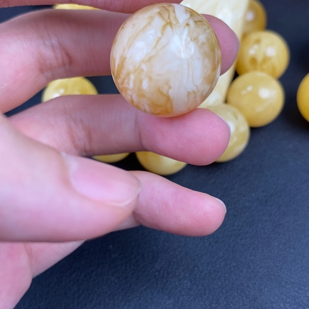 裸石琥珀未镶嵌虎皮85