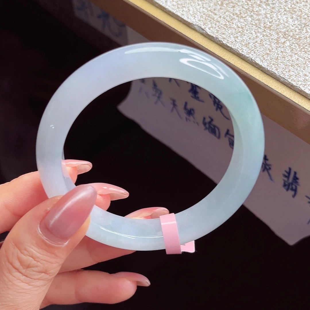 翡翠未镶嵌手镯手镯