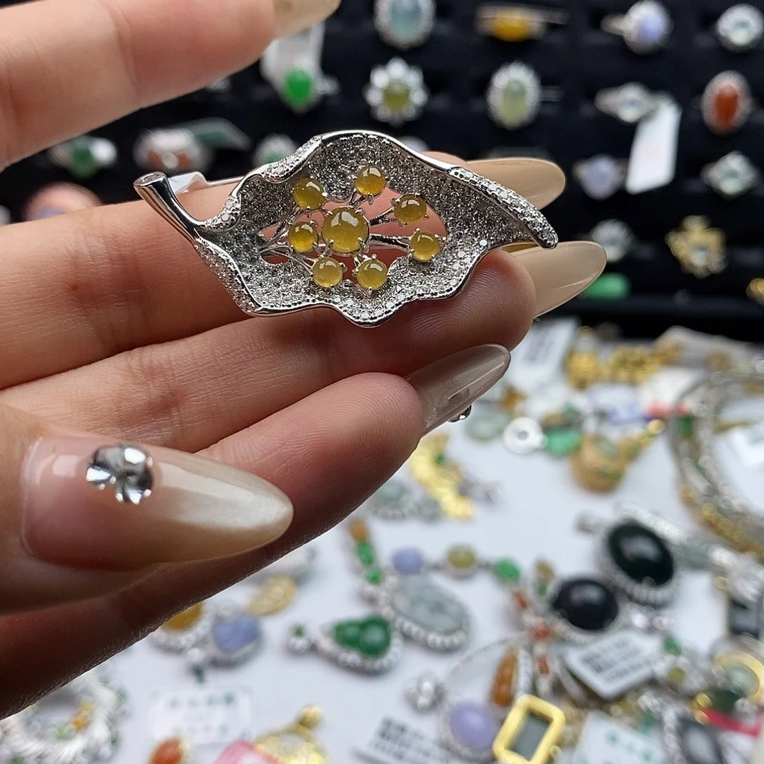 翡翠未镶嵌戒指翡翠