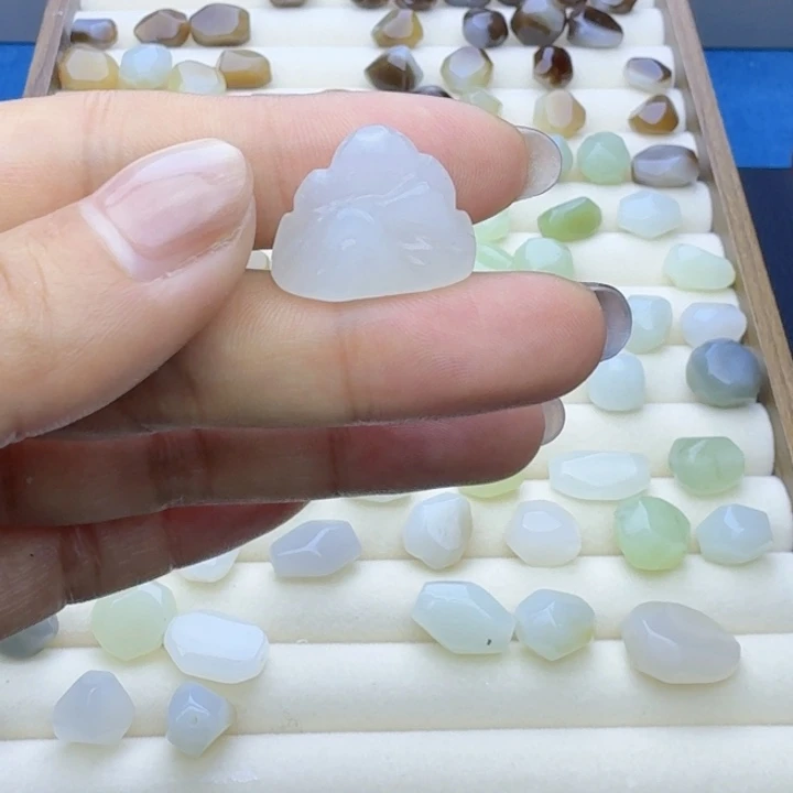 悟***心和田玉（糖玉）未镶嵌车挂