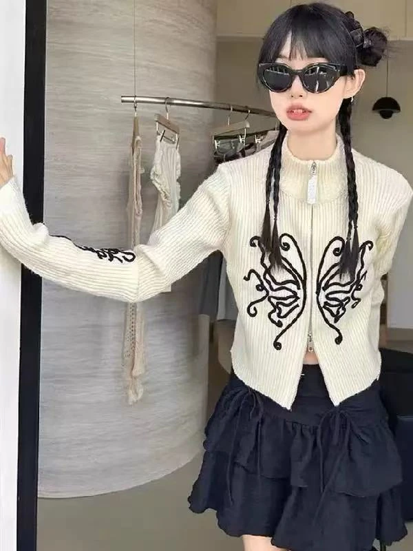 【编码42】蝴蝶刺绣短款针织开衫女秋季立领慵懒修身显瘦洋气上衣潮