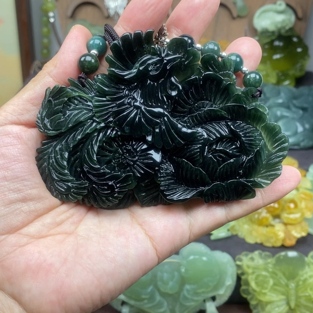 未镶嵌蛇纹石玉吊坠(赠链)
