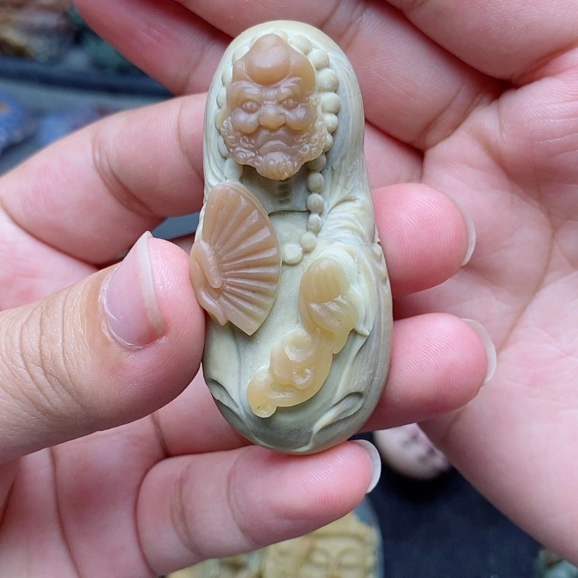 【闪购商品】定制石英质玉吊坠未镶嵌