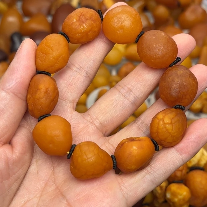 琥珀未镶嵌裸石天然蜜蜡手串