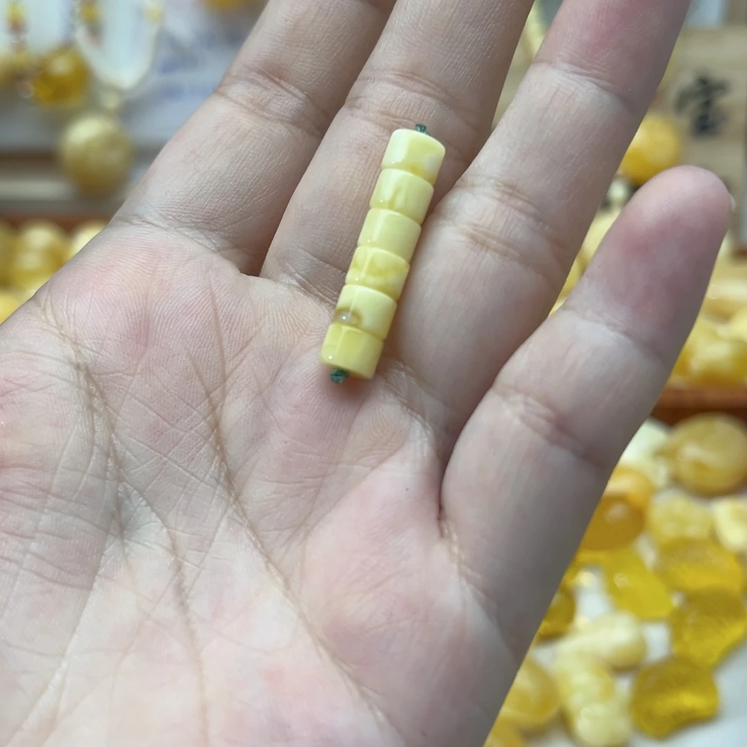 未镶嵌蜜蜡裸石天然