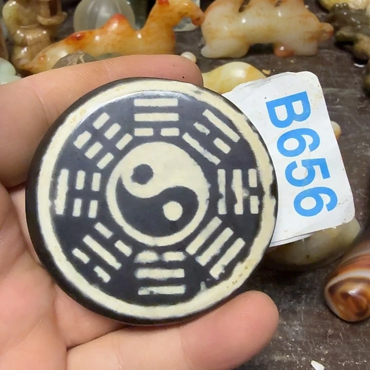 未镶嵌颈饰玛瑙/玉髓