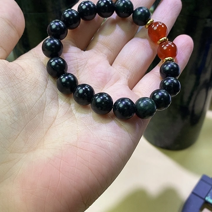 未镶嵌蛇纹石玉卡10手串