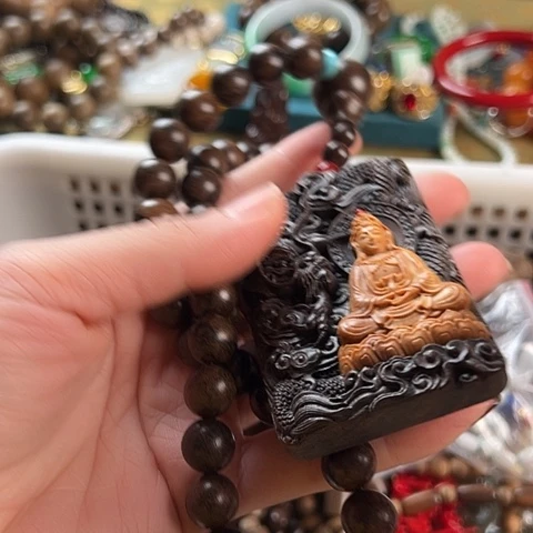 吊坠滴血莲花菩提