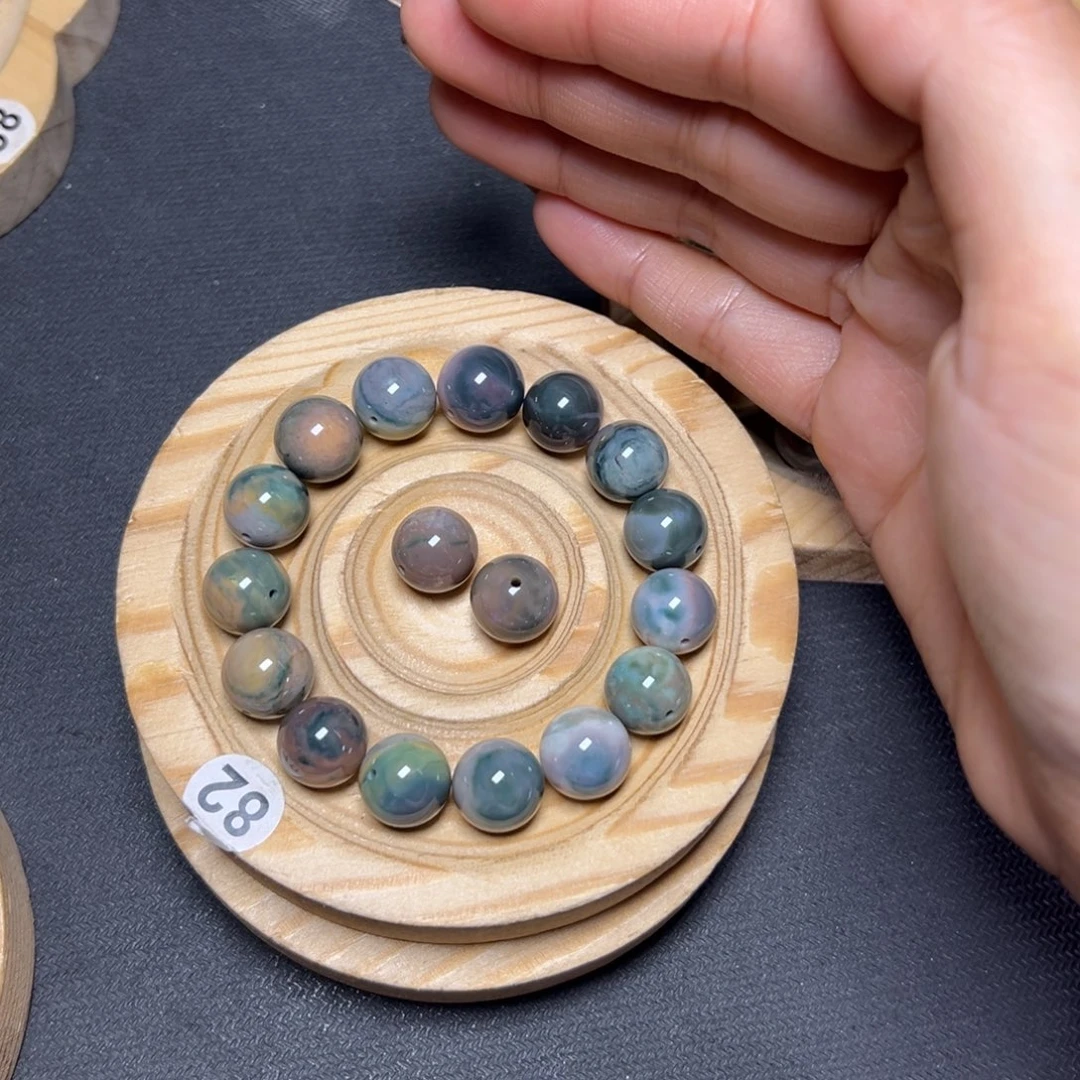 。***。石英质玉未镶嵌手链62