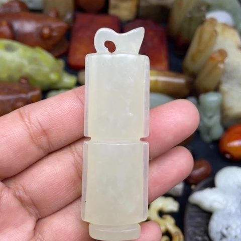 蛇纹石玉未镶嵌颈饰72