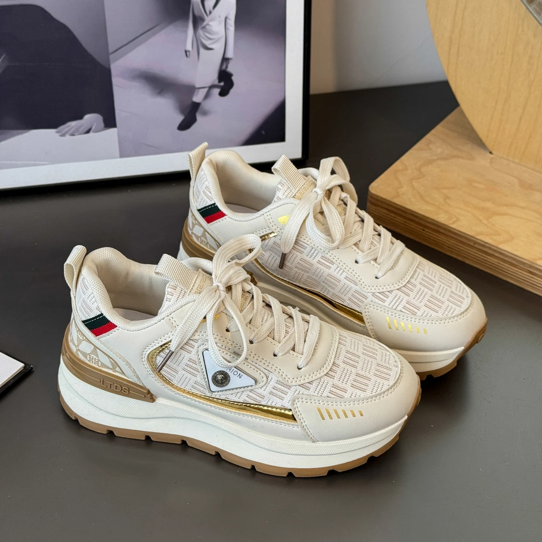 运动鞋女春季新款超轻软底小众原创休闲鞋子百搭网红爆款老爹鞋