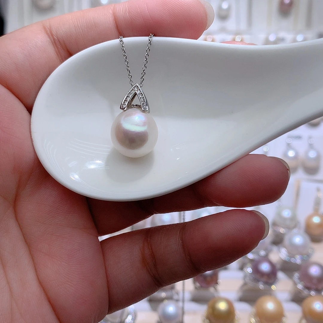 吊坠(赠链)银S925镶嵌淡水珍珠CC12.6mm