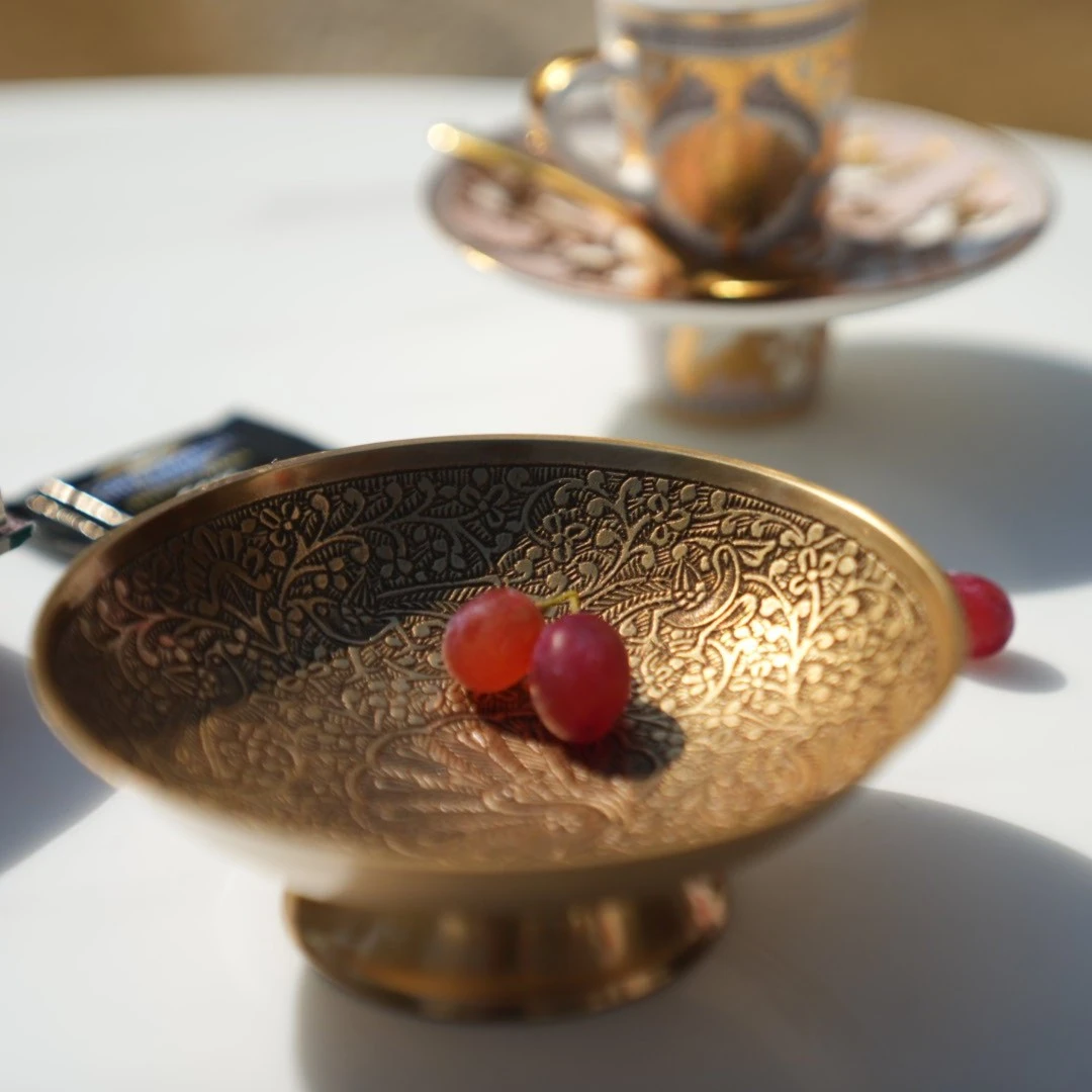【奇居】印度进口黄铜孔雀雕花果盘 刻花收纳果篓#4810350