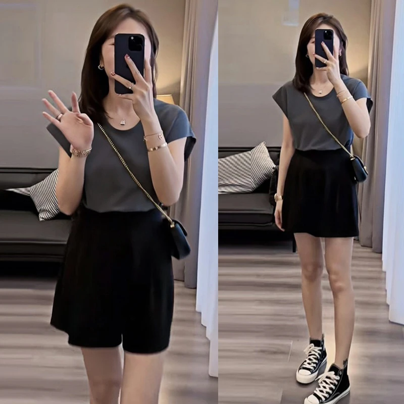 休闲通勤时髦简约T恤短裤套装女2025春夏季新款洋气时尚显瘦套装