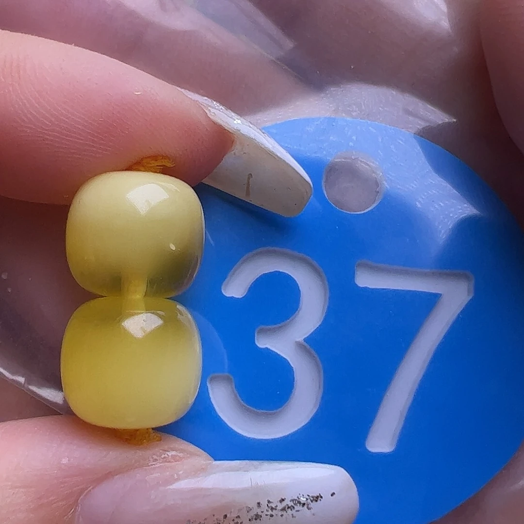 未镶嵌蜜蜡裸石10.5mm老型