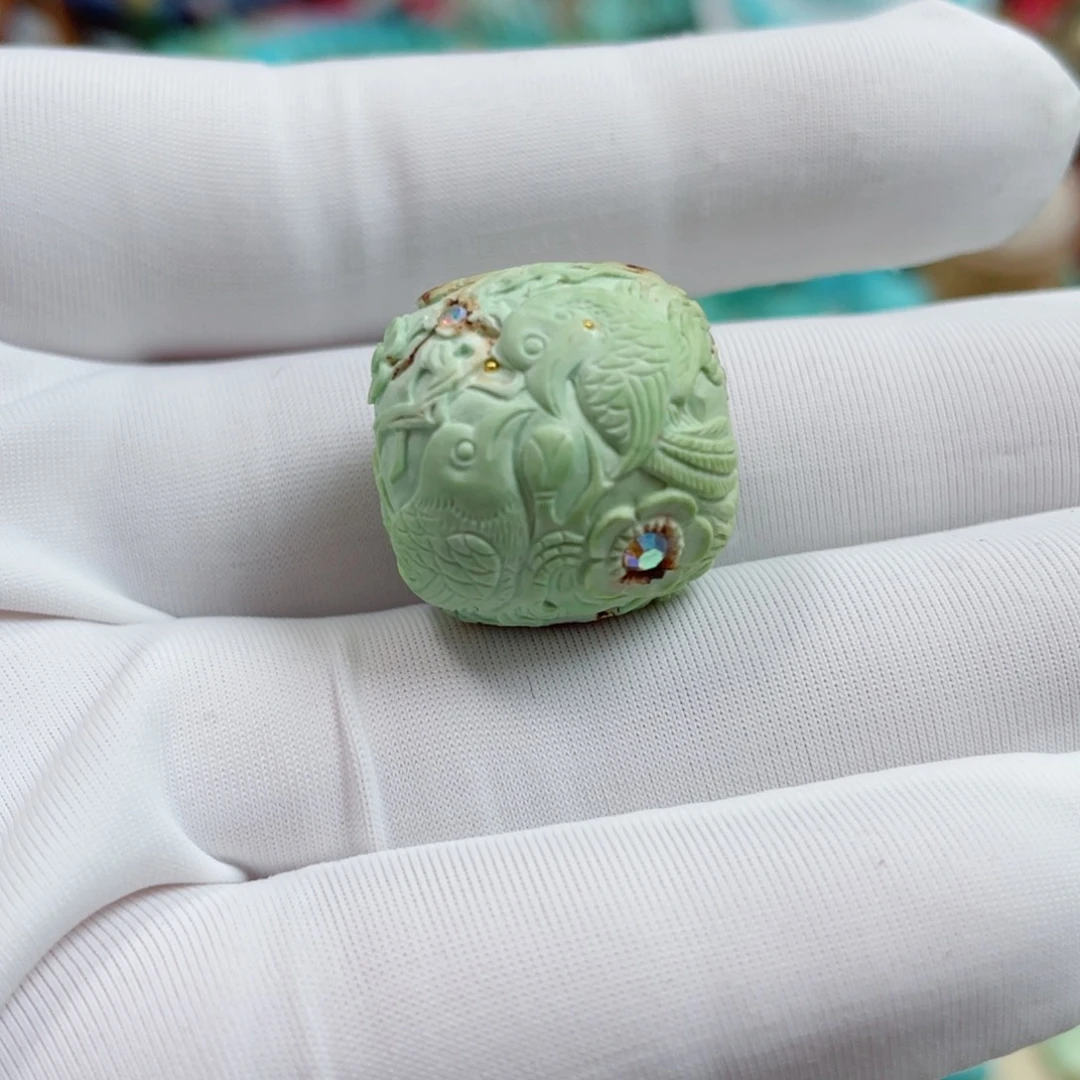 绿松石未镶嵌珠宝奇石