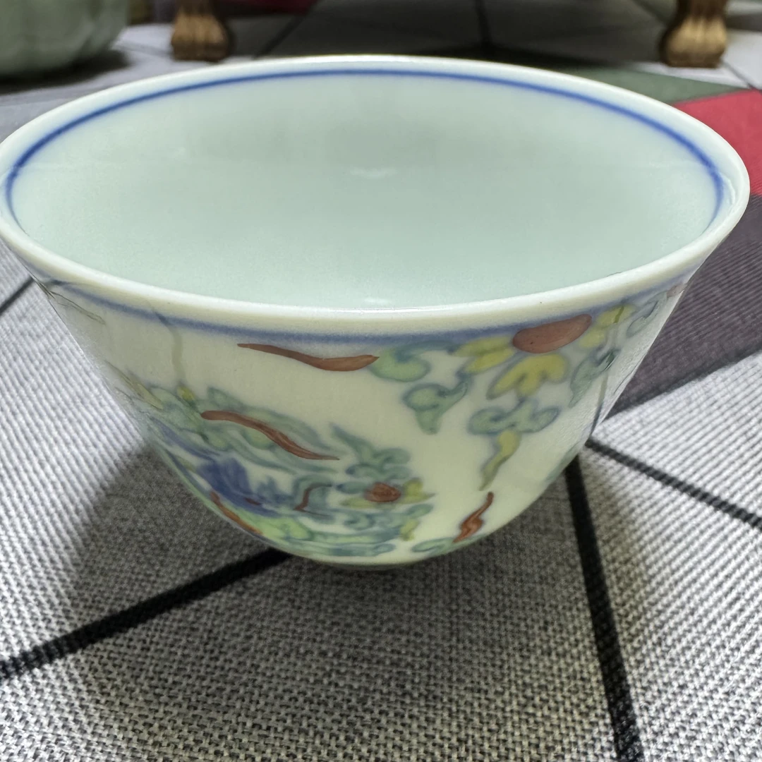 陶瓷工艺品，斗彩团龙纹手工小杯主人杯花纹茶杯品茗杯