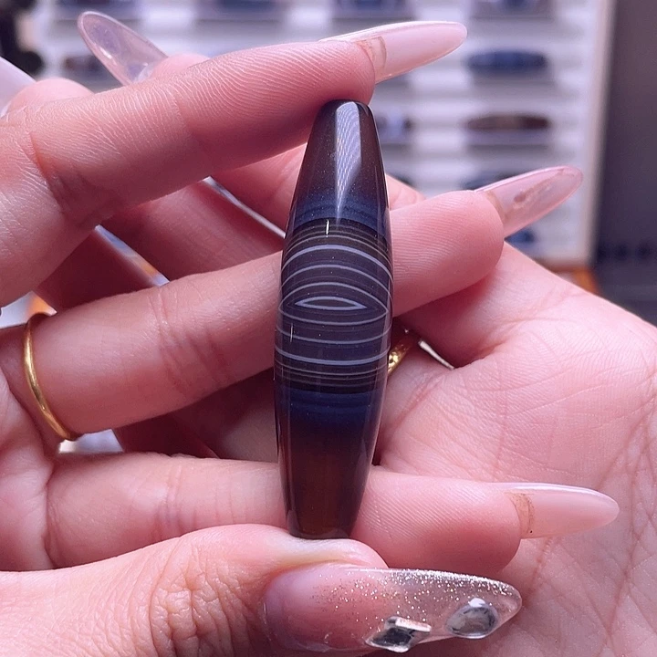 指***沙玛瑙/玉髓未镶嵌颈饰