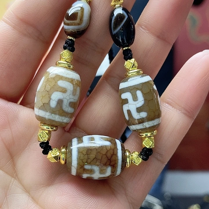 玛瑙/玉髓颈饰合金