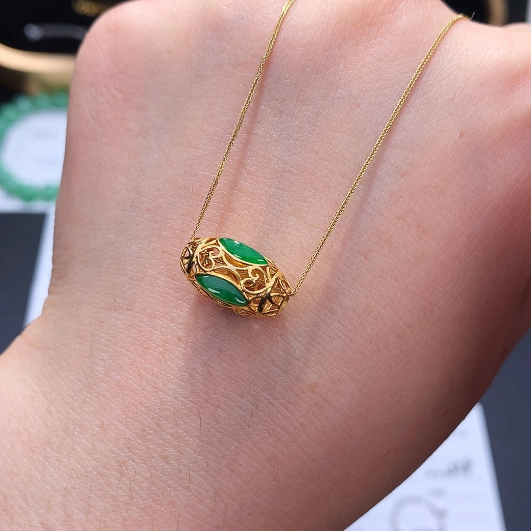 翡翠18K金镶嵌挂件天然缅甸翡翠Ａ货吊坠