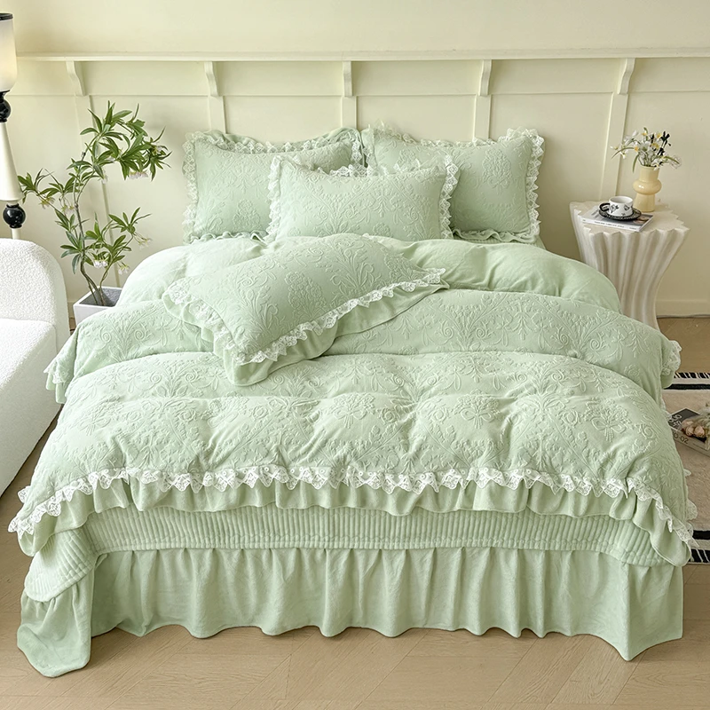 公主风冬季新款牛奶绒四件套加厚花边夹棉床盖纯色蕾丝雕花被套爆