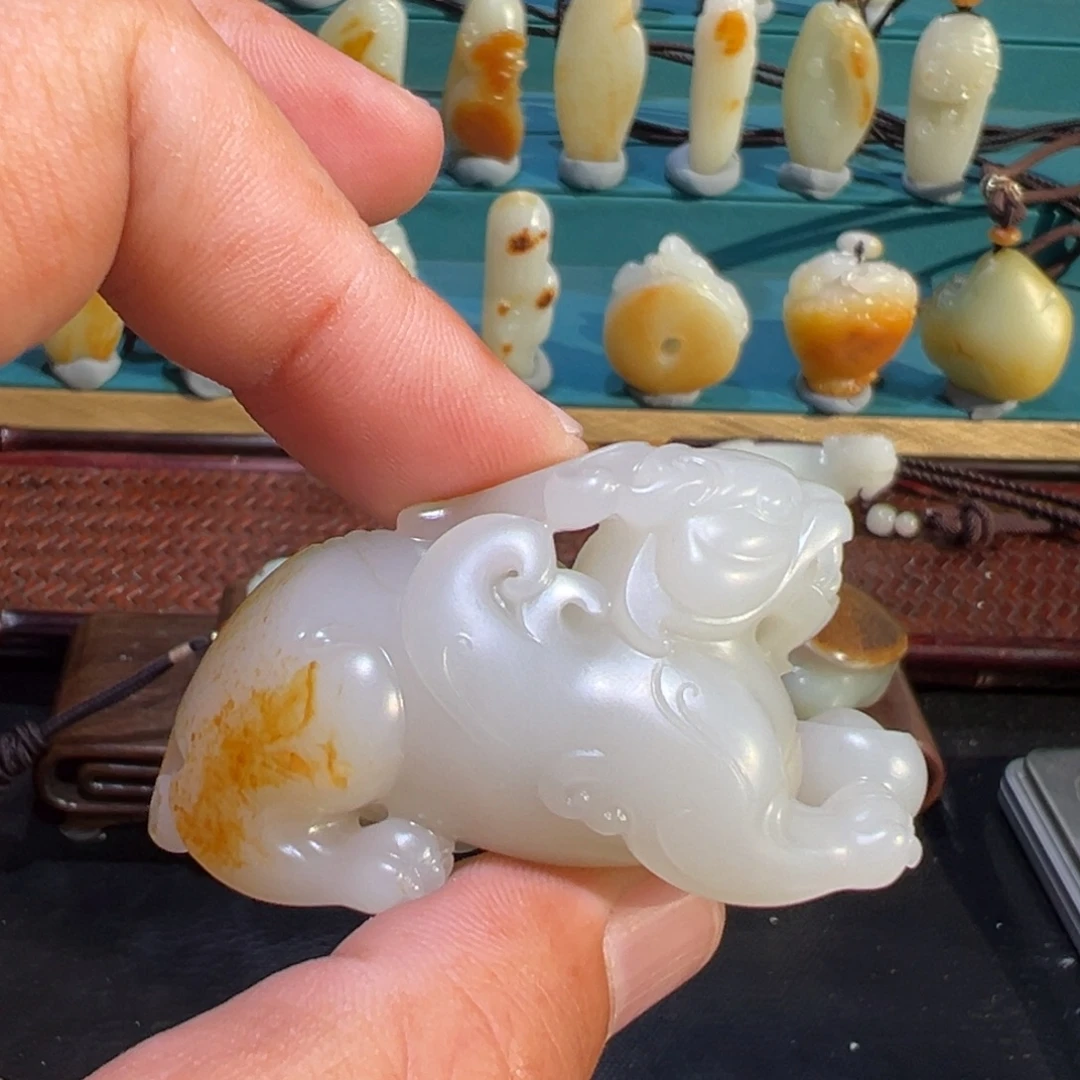 大***顺和田玉（子料）未镶嵌颈饰