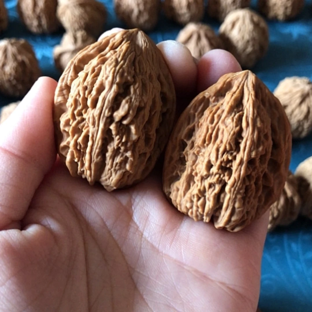 【闪购商品】文玩核桃把件笑**云一代将