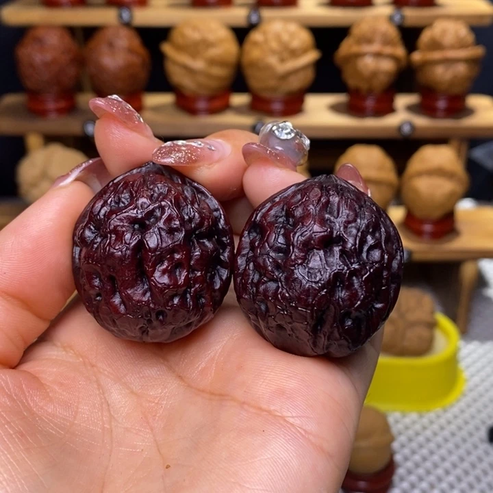 文玩核桃把件繁****石斑虎96