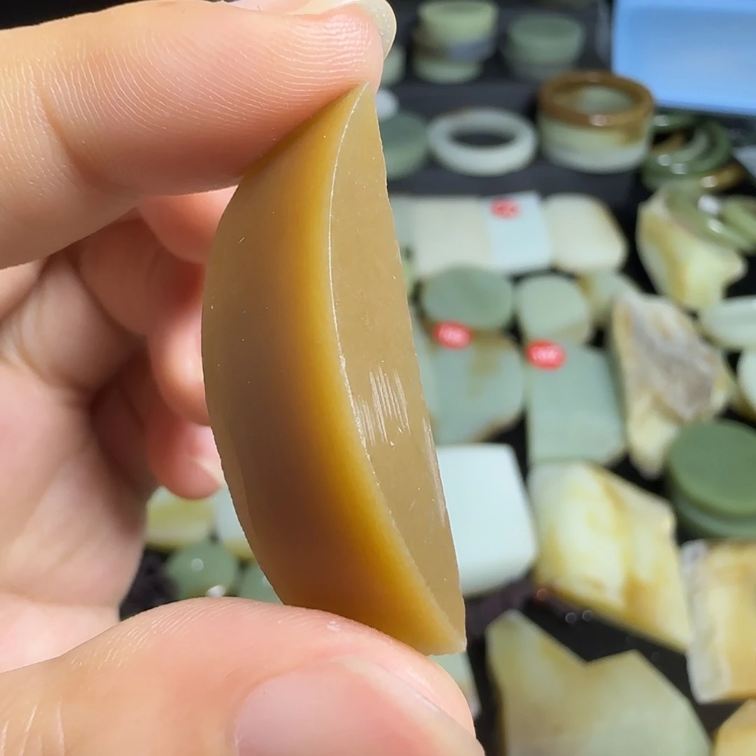 和田玉（糖玉）未镶嵌珠宝半成品