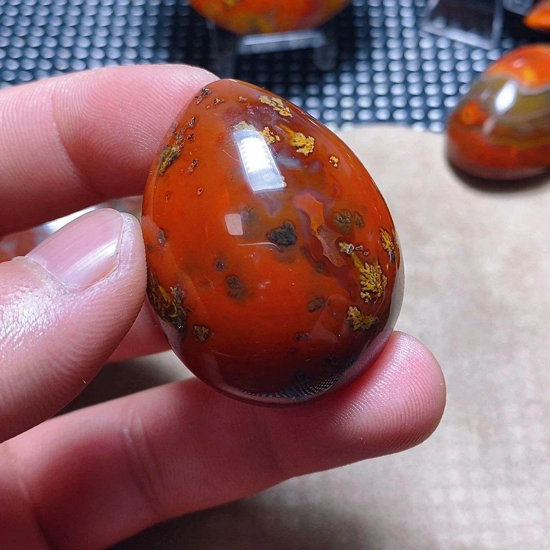 玛瑙/玉髓颈饰未镶嵌月**泉