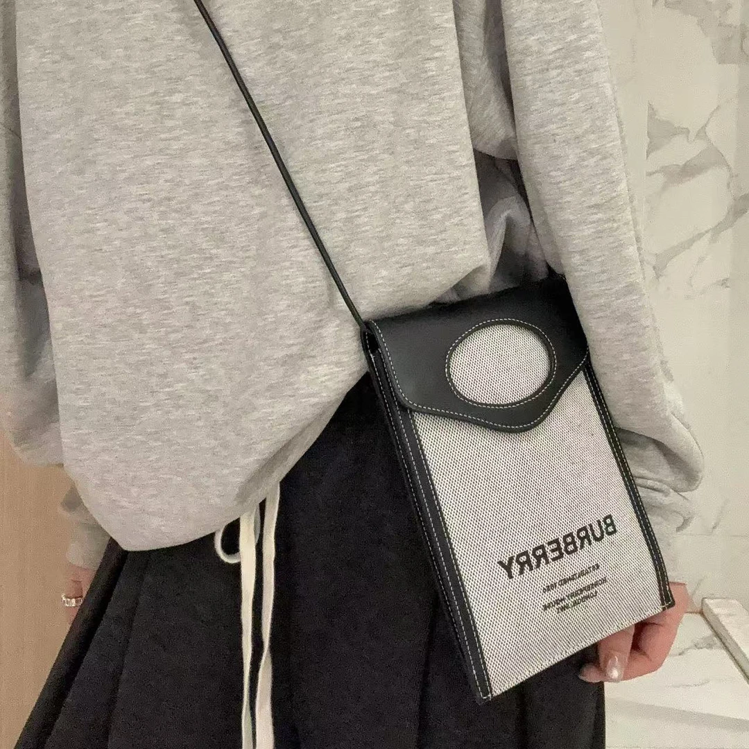 95新 BURBERRY/博柏利 【蕾】 97 0322 帆布手机包