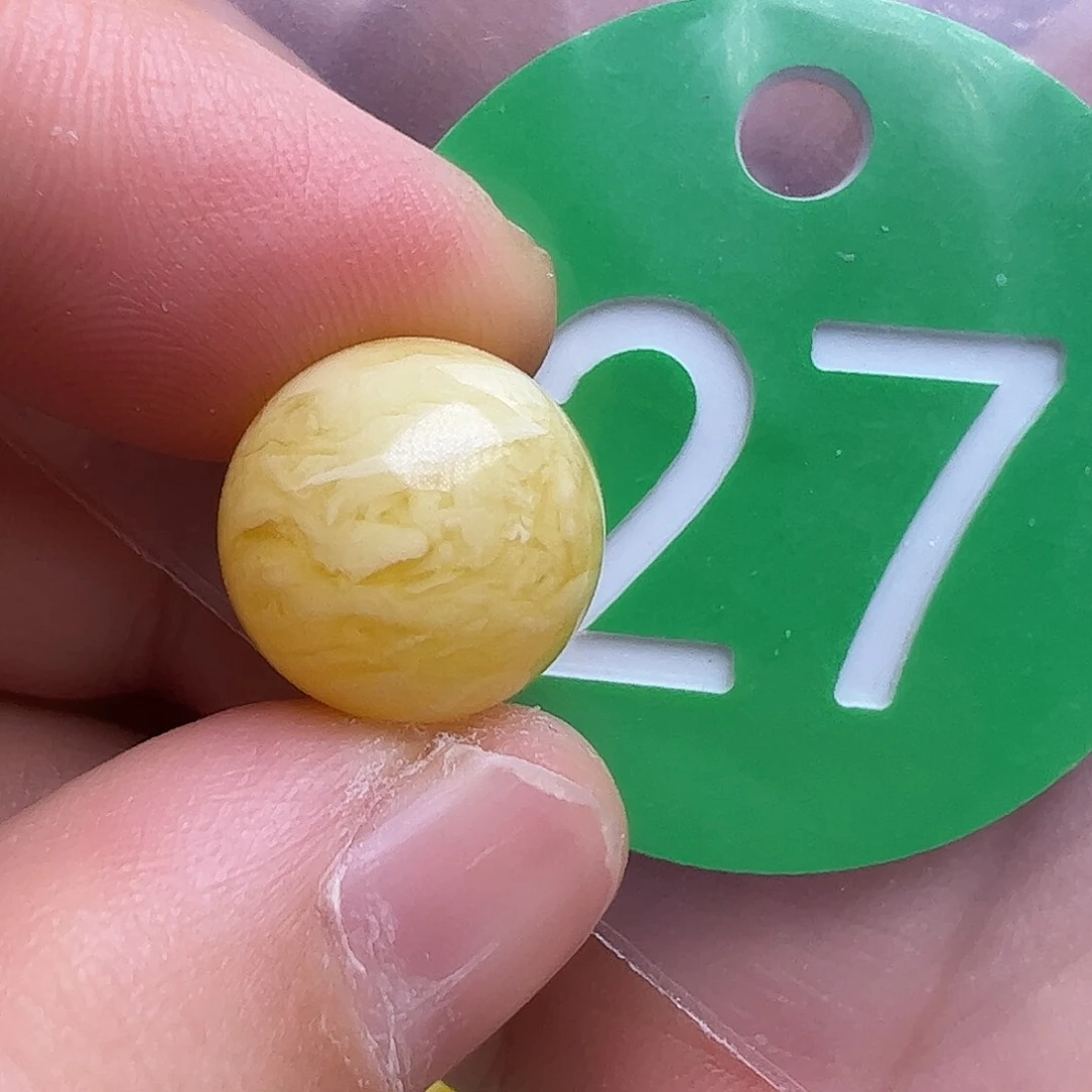 蜜蜡未镶嵌珠宝奇石陈**.12.7m m