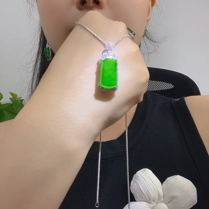 翡翠银S925镶嵌吊坠(不含链)