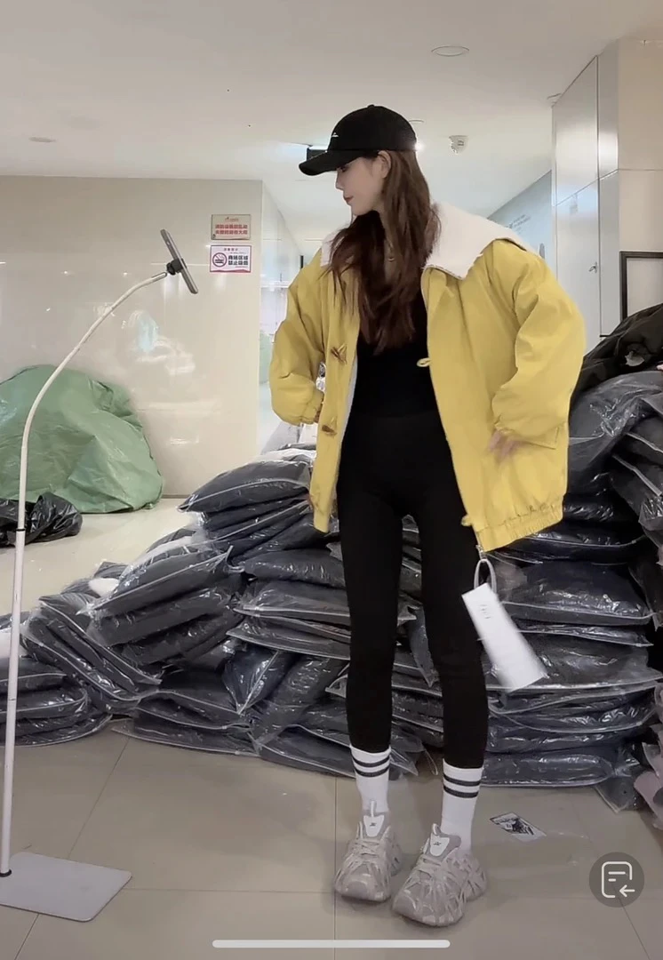 【柒汐】推荐翻领牛角扣棉服829（微瑕商品）