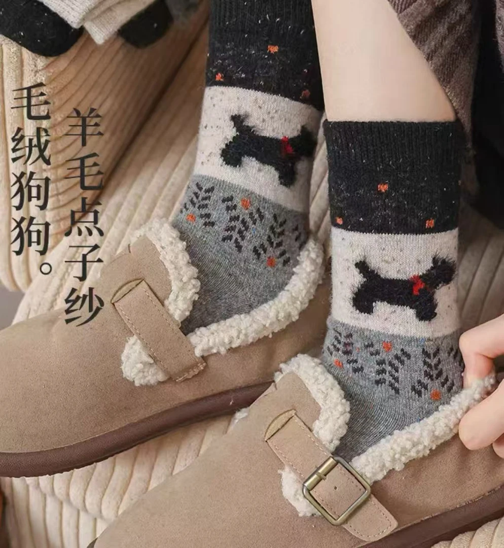 费尔岛小狗袜子女款2025新款秋冬季羊毛袜中筒袜加绒加厚保暖可爱