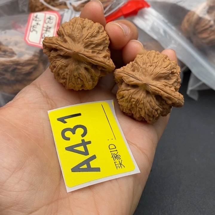 文玩核桃吊坠核桃