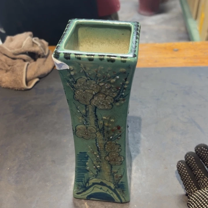 嗯****瓷片拾六家的瓷器瓷器