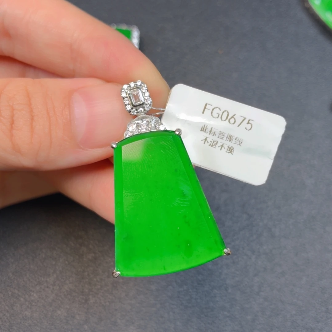 翡翠银S925镶嵌颈饰