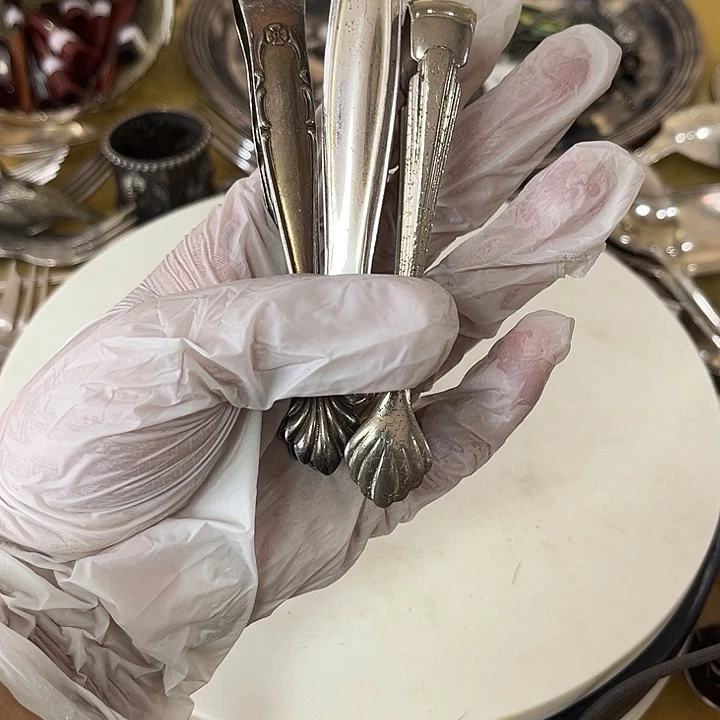 枯***鸦贵金属欧洲中古老物件夹子