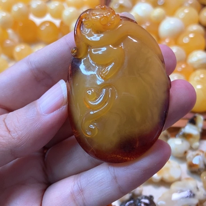 琥珀未镶嵌珠宝奇石