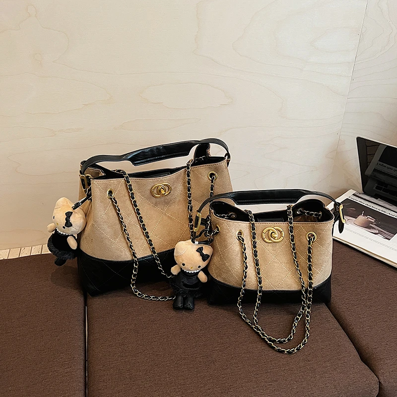 2025秋冬新款托特包小香风复古流浪通勤大容量链条腋下磨砂包女包