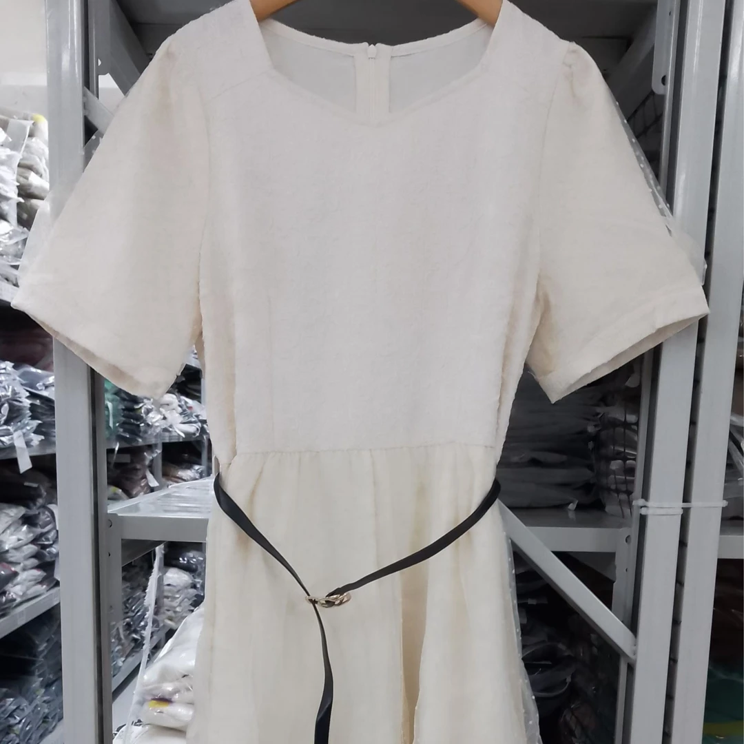 25n显瘦气质白色时尚休闲女士圆领连衣裙-0668