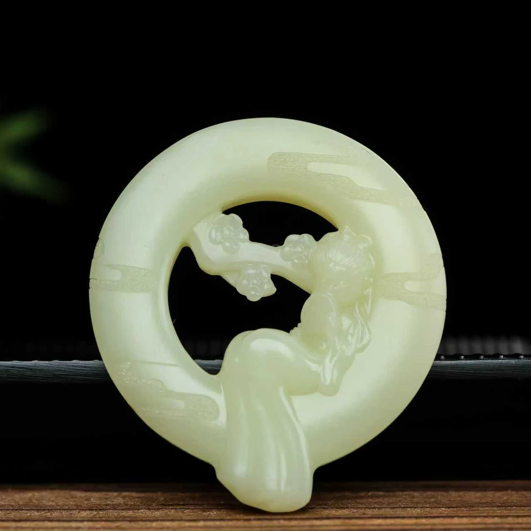 国风天然新疆和田玉若羌黄玉镯心精雕梅妆雅韵 高品质特色作品