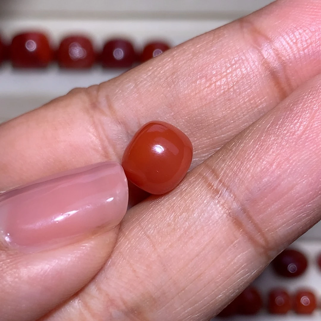 南红玛瑙未镶嵌老型8.7×7.8微微沙带