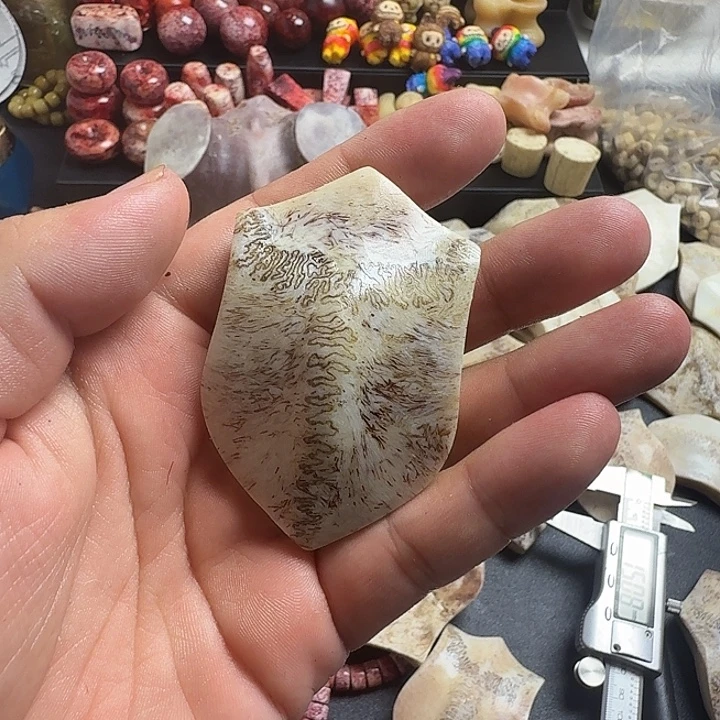 花岗石铁合金养殖鹿头骨制作三界牌