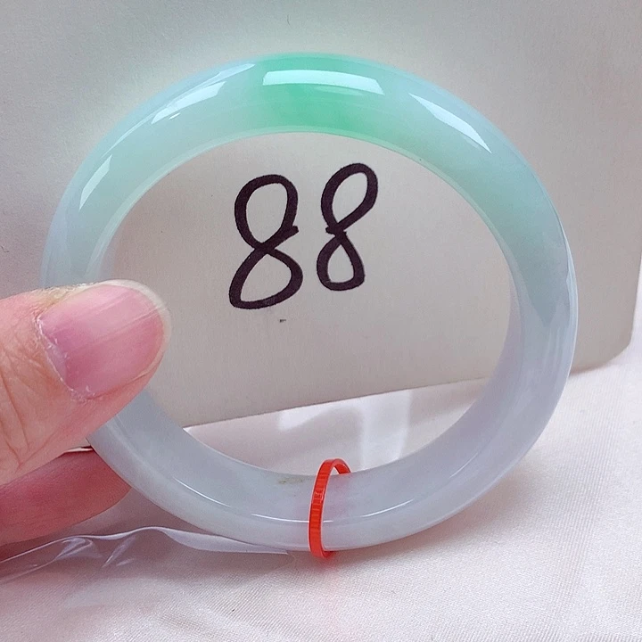 翡翠未镶嵌手镯翡翠