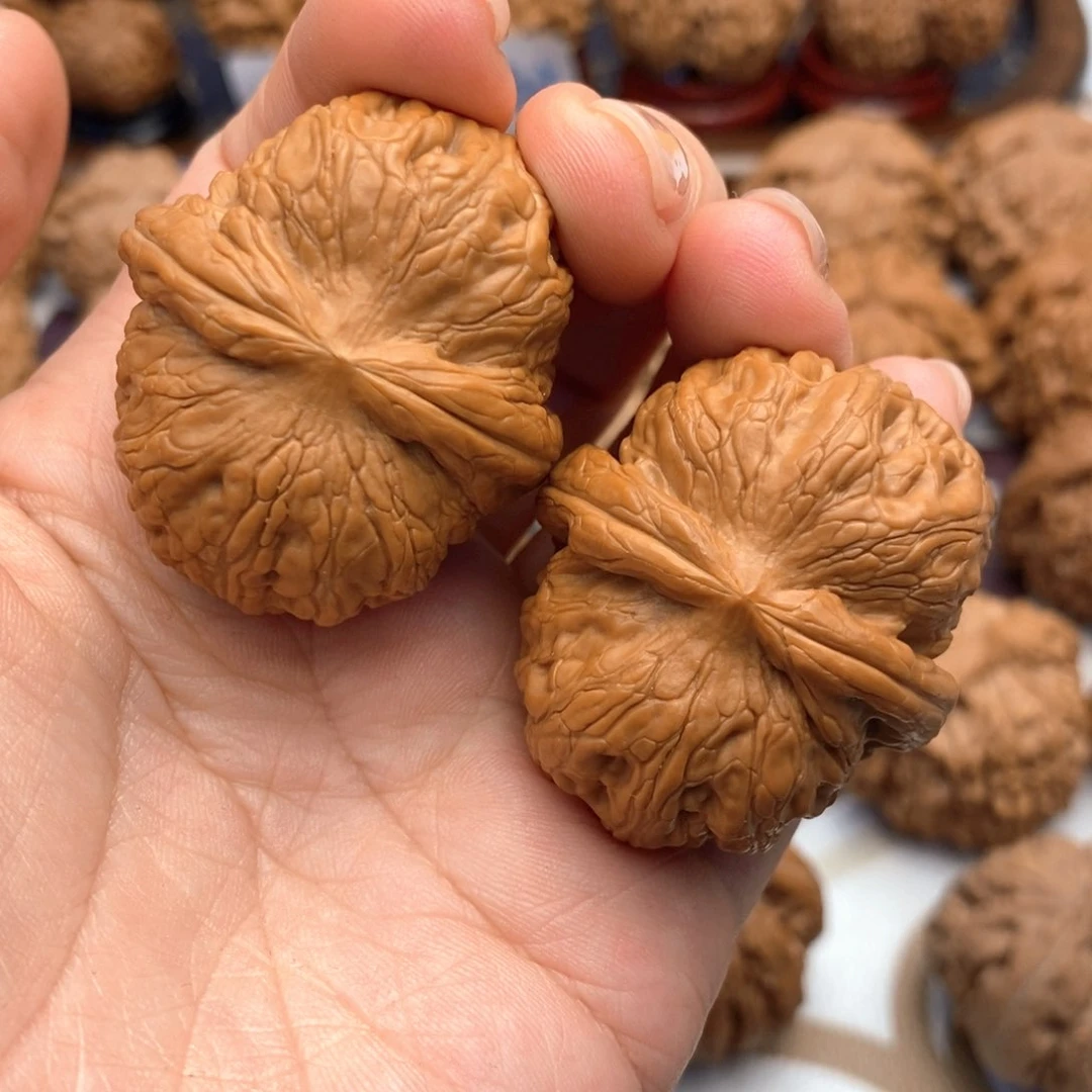 【闪购商品】文玩核桃吊坠42尺平谷元宝