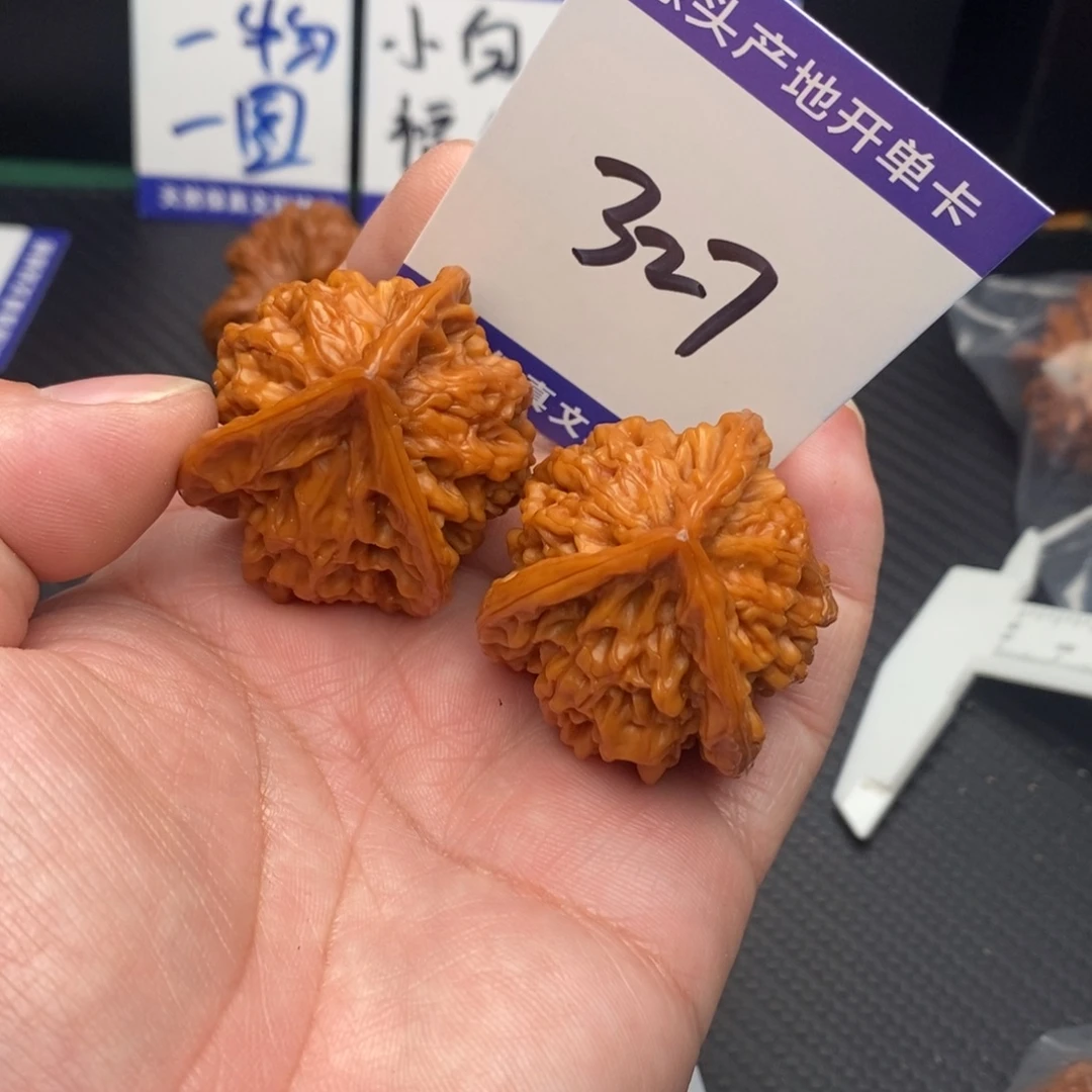 桃核把件盘山36owomomoo